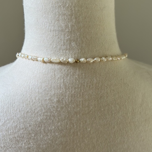 Seed Pearl & Gold Tone Metal Necklace - Picture 3 of 3
